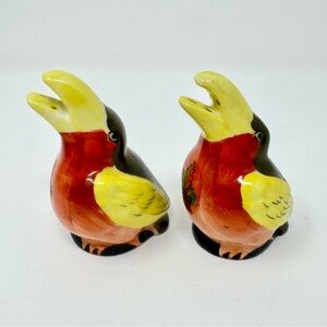 Vintage Japanese Toucan Salt & Pepper Shakers Canada Maple Leaf Travel Souvenir